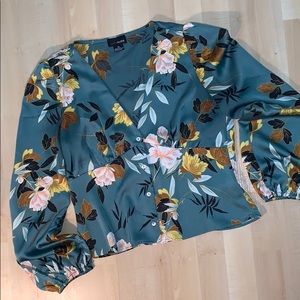 LUCY PARIS Fitted Button Floral Puff Sleeve Blouse
